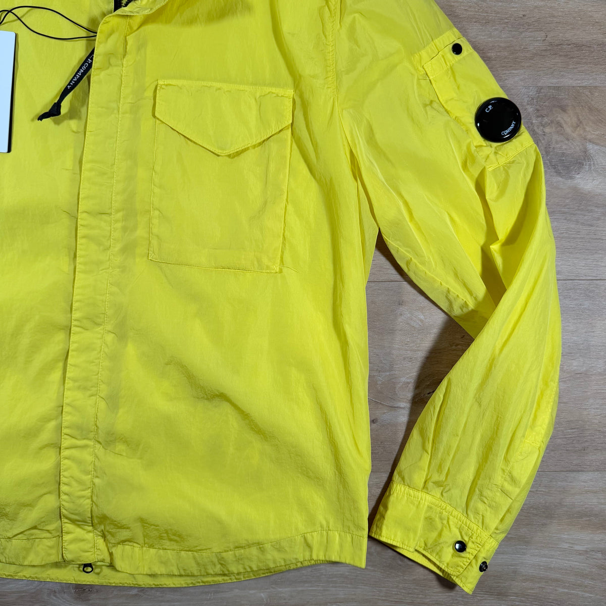 C.P. Company Chrome-R Lens Overshirt in Green Sheen - Yellow