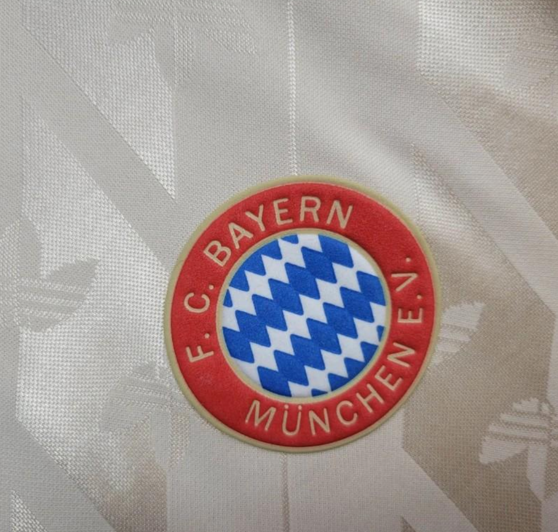 Bayern Munich Retro Jersey - Long Sleeve