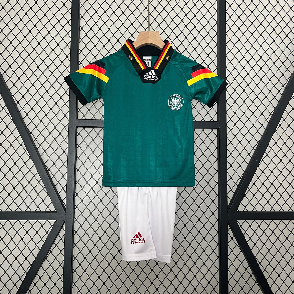 Camiseta Alemania III 1992 Conjunto Infantil (Retro)