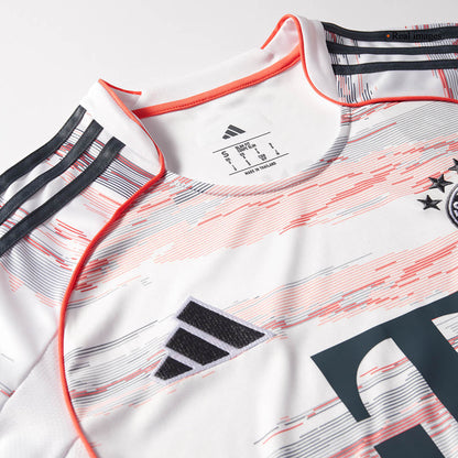 MÜLLER #25 Mens Bayern Munich Away Jersey 2025/26