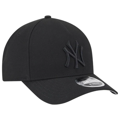 New Era New York Yankees 9FORTY Adjustable Hat Black on Black