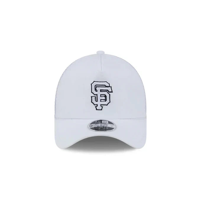 New Era San Francisco Giants 2026 Batting Practice White 9FORTY APEX Trucker Snapback Hat