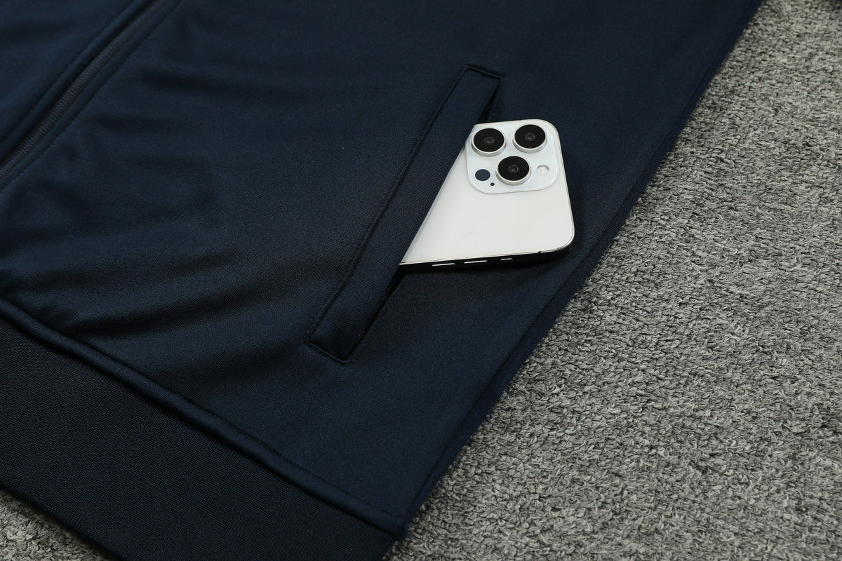 Conjunto De Viaje Real Madrid 24/25 Hombre