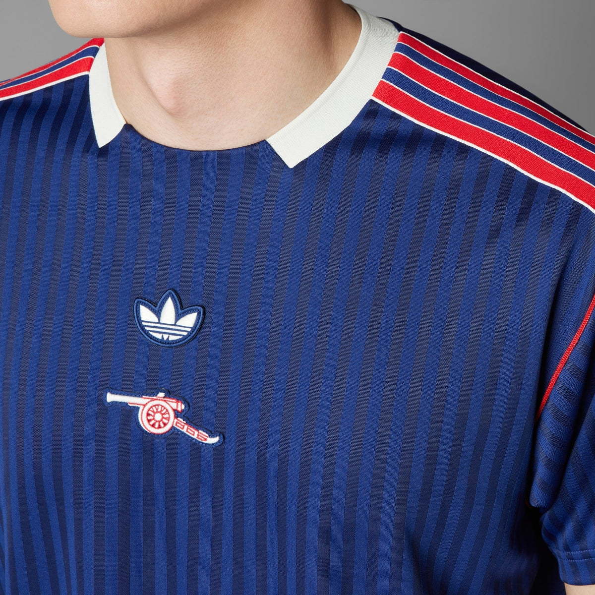 Arsenal Icons t-shirt in navy and red