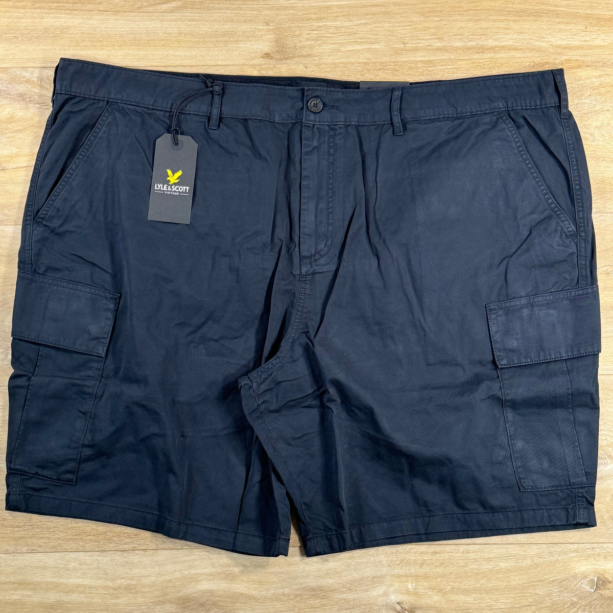 Lyle & Scott Cotton Cargo Shorts in Jet Black