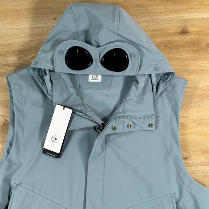 C.P. Company Shell-R Goggle Gilet in Silver Blue