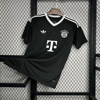 Bayern Munich Training Black Camiseta 2024/2025
