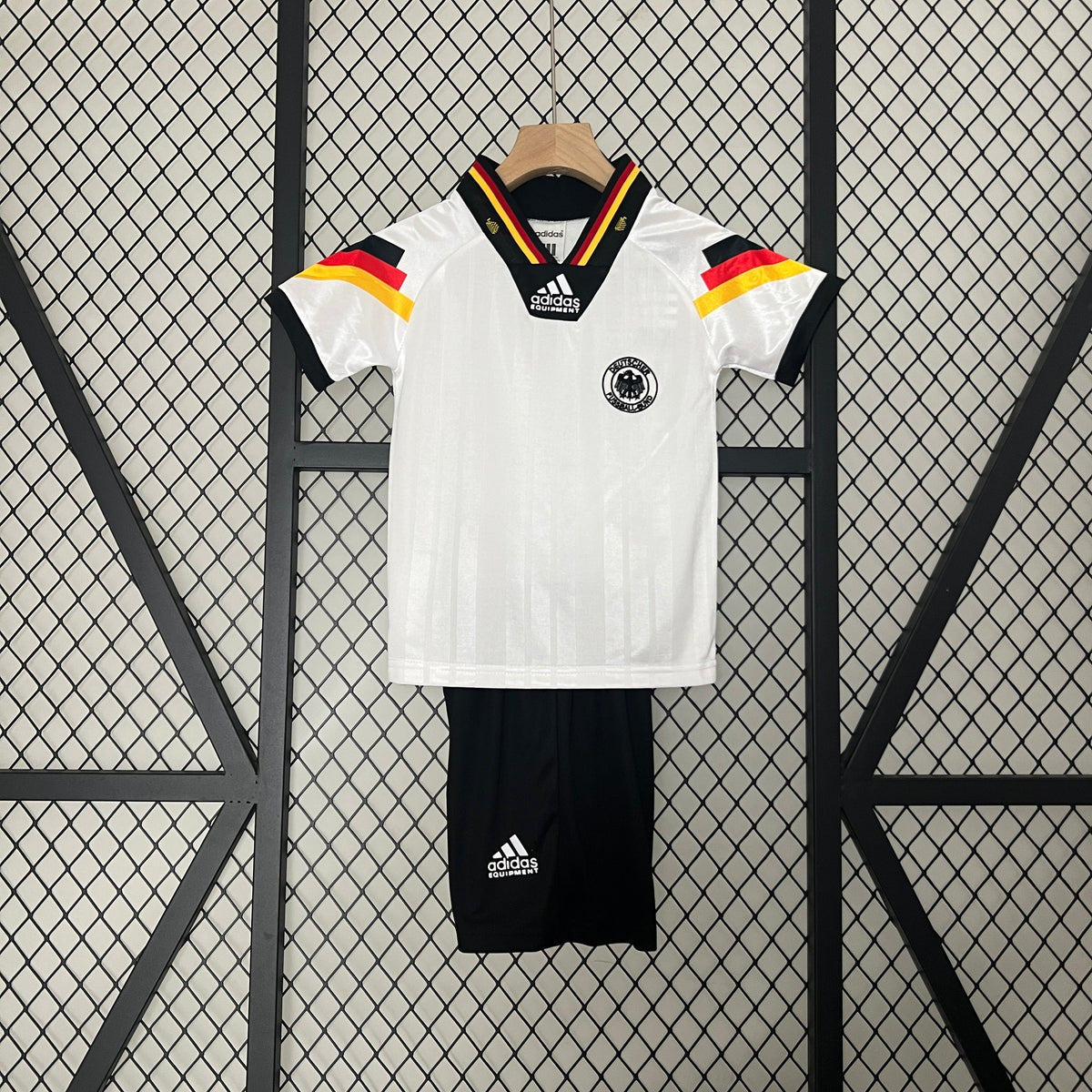 Camiseta Alemania I 1992 Conjunto Infantil (Retro)