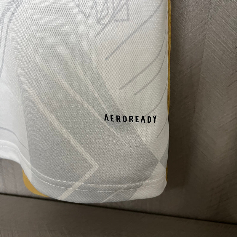 Jersey 24∕25 Real Madrid Special Edition Platinum