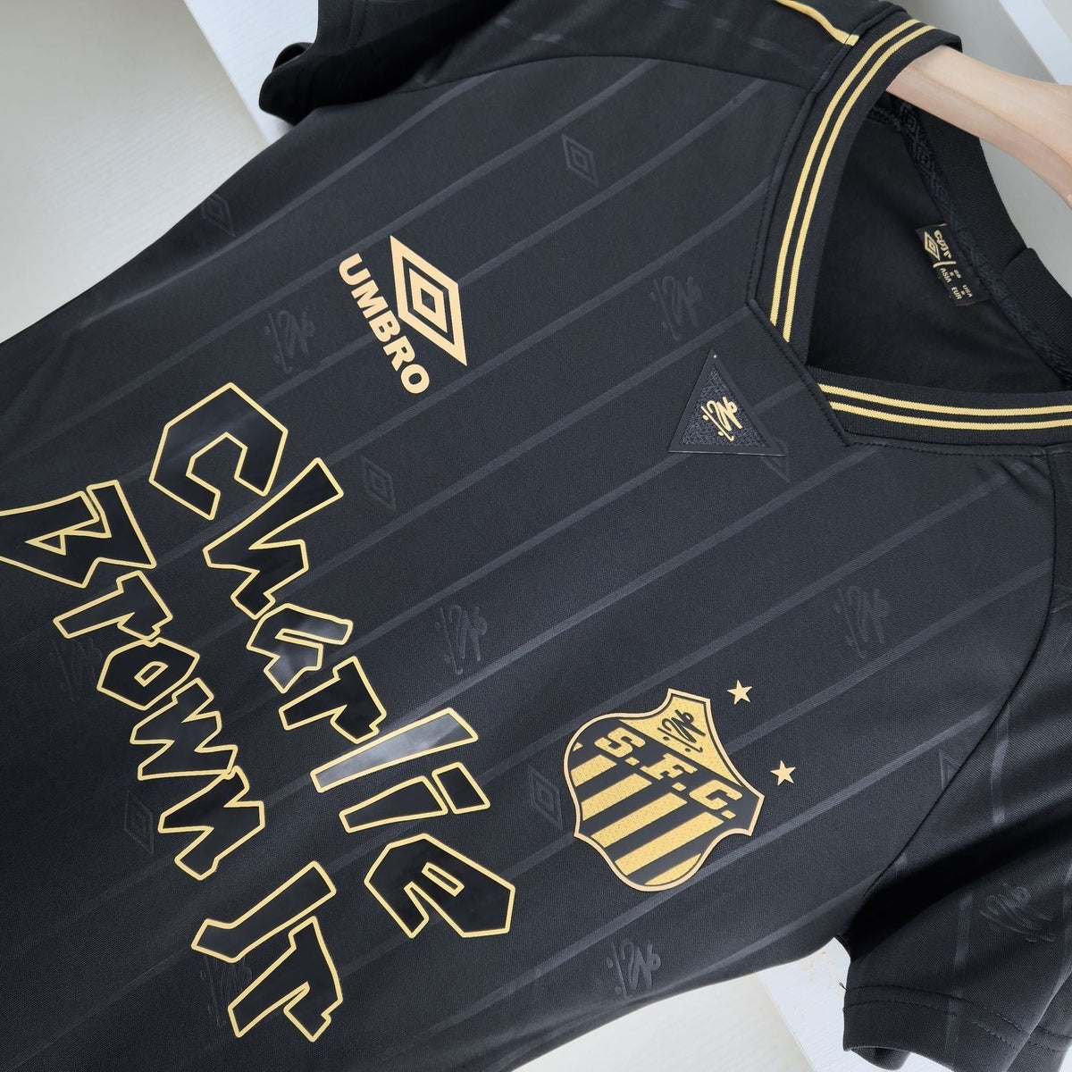 Jersey do Santos Charlie Brown 24/25 - Feminino