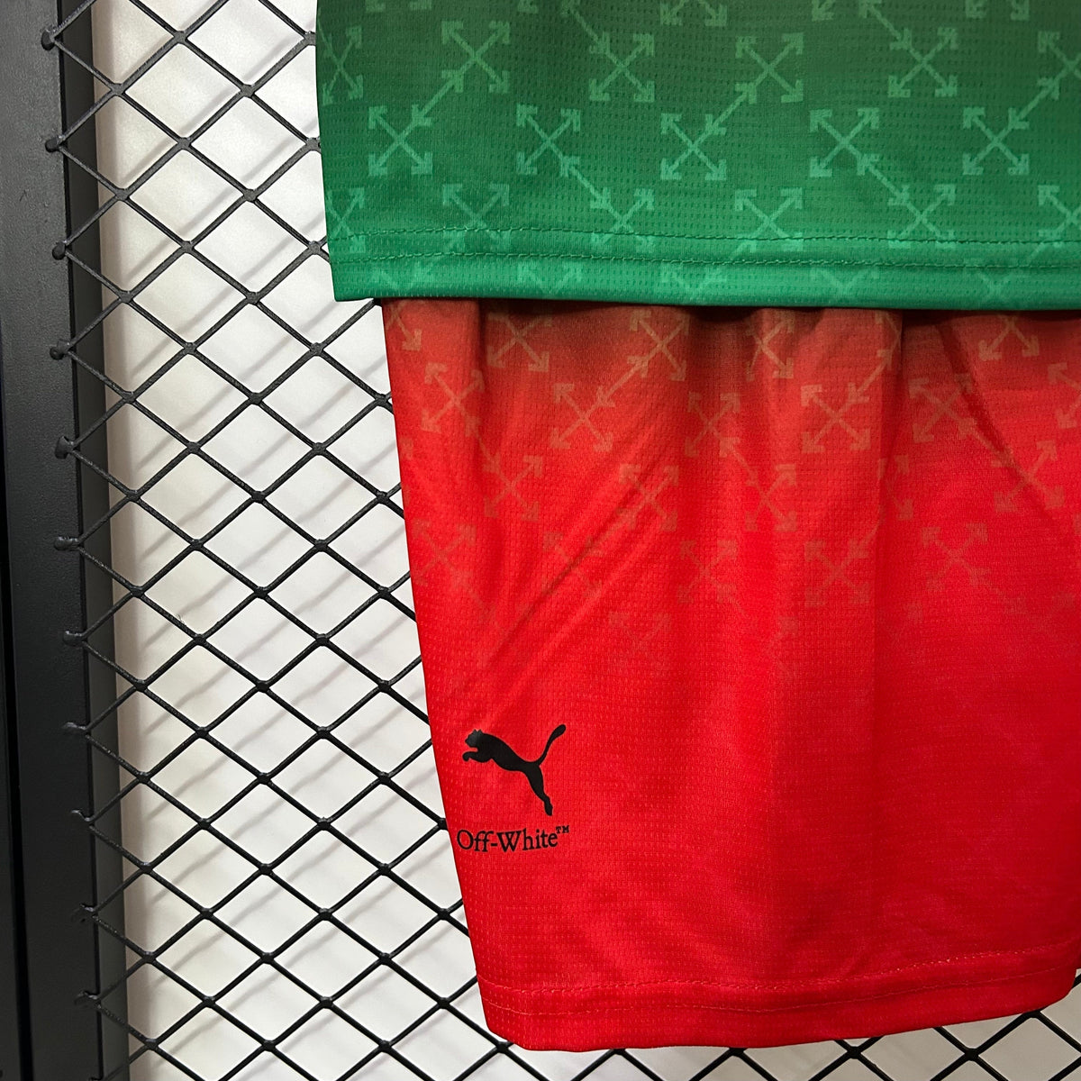 Kids Milan 25/26 Co-Branded Edition - Vermelho